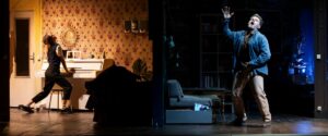 Mur Mure avec Clovis Cornillac et Laurence Arné par Lilou Fogli mise en scène Jérémie Lippmann au Théâtre de la Michodière et en tournée
